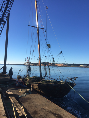 Sailboat salvage recovery